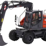 ATLAS 160W Pelle sur pneus NOKIAN