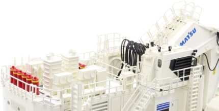 KOMATSU PC-8000 Pelle minière butte, blanche – Image 4