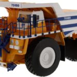BELAZ 75180 Dumper minier