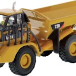 CATERPILLAR 730 Tombereau articulé