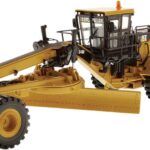 CATERPILLAR 24M Niveleuse