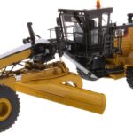 CATERPILLAR 24 Niveleuse