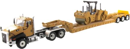 CATERPILLAR CT660 6x4 avec remorque porte-engis et comptacteur CAT CB-534D