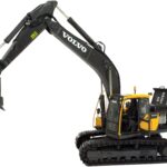 VOLVO EC200D Excavatrice