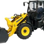 KOMATSU WA100M-8 Chargeur sur roues