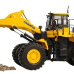 KOMATSU WA600-8 chargeur sur roues avec godet et fourche à palettes