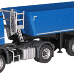 MERCEDES Arocs 4x2 avec benne basculante SCHMITZ 3 essieux, bleu