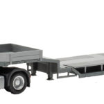 MAN TGS 4x2 avec remorque porte-engins 3 essieux, gris