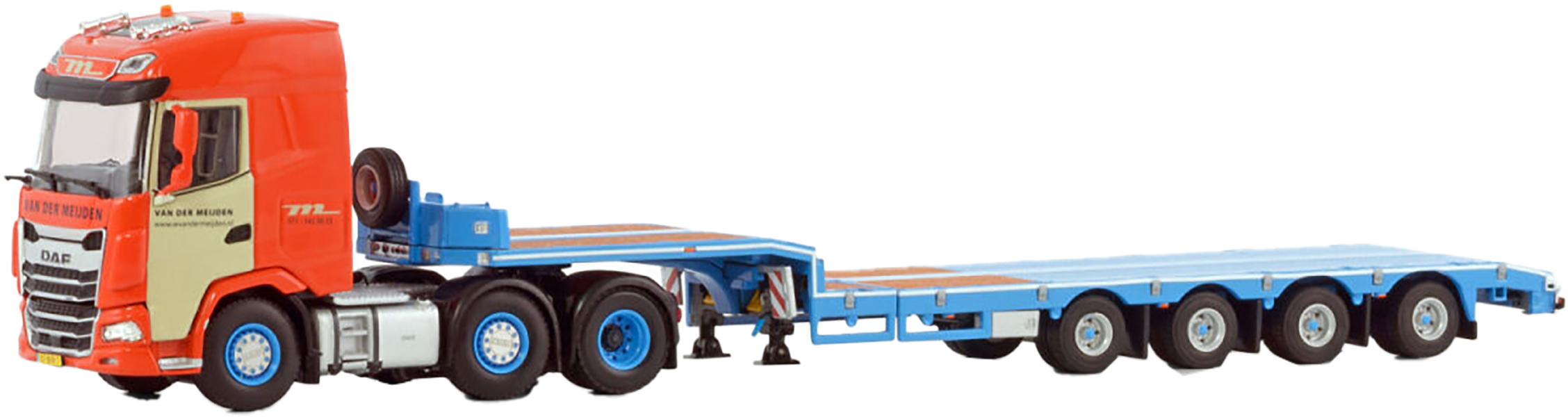WSI01-4407 DAF XG 6x2 avec remorque porte-engins 4 essieux – Image 1
