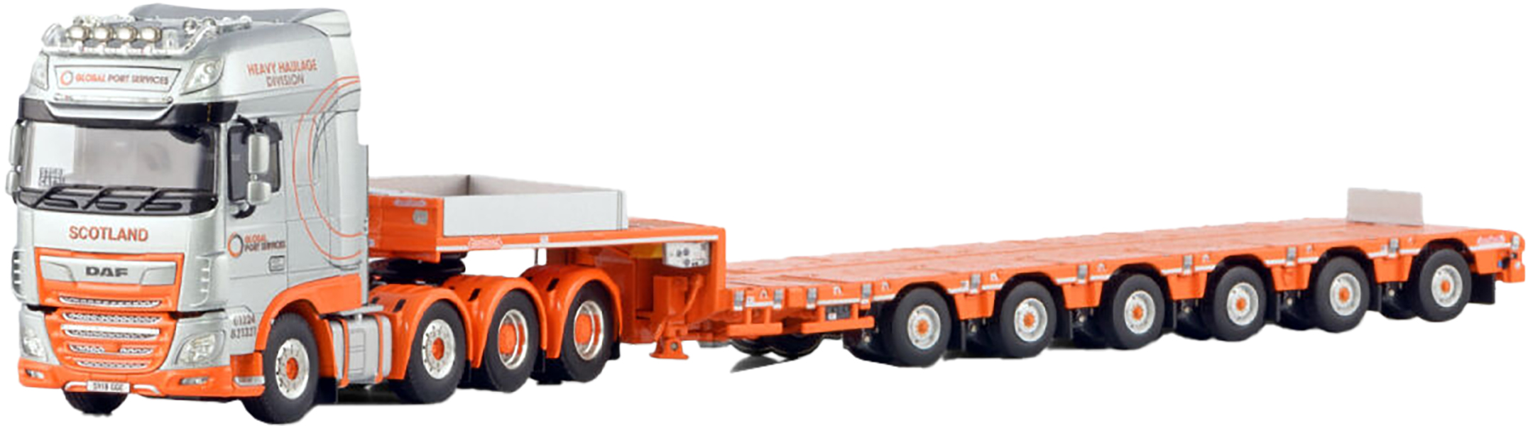 WSI01-4021 DAF XF Super Space Cab 8x4 avec remorque porte-engins 6 essieux – Image 1