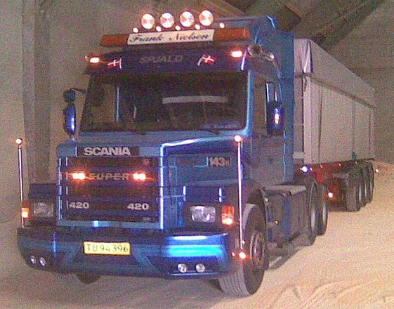 TEKN86819-RESA SCANIA T Serie 3 6x4 avec benne 3 essieux – Image 1