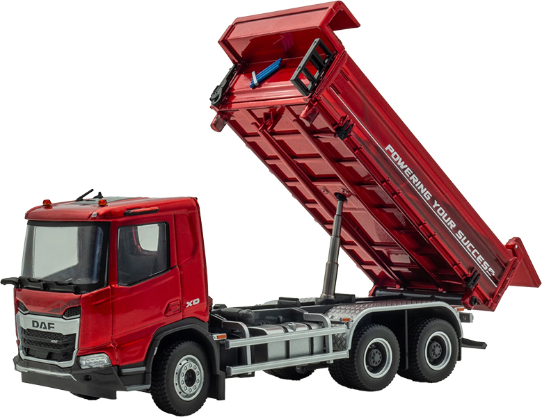 HO1318 DAF XD 6x4 benne rouge – Image 1