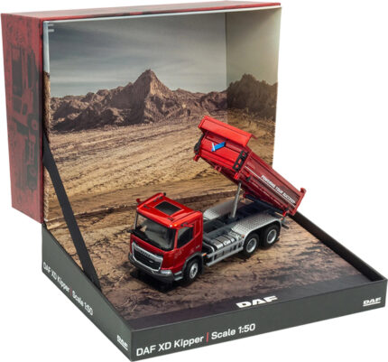 DAF XD 6x4 benne rouge – Image 4