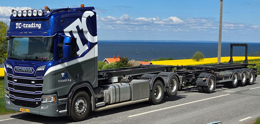 WSI01-5140-RESA SCANIA R Highline 6x2 combiné porteur et remorque ampliroll avec 2 containers 15m3 – Image 1