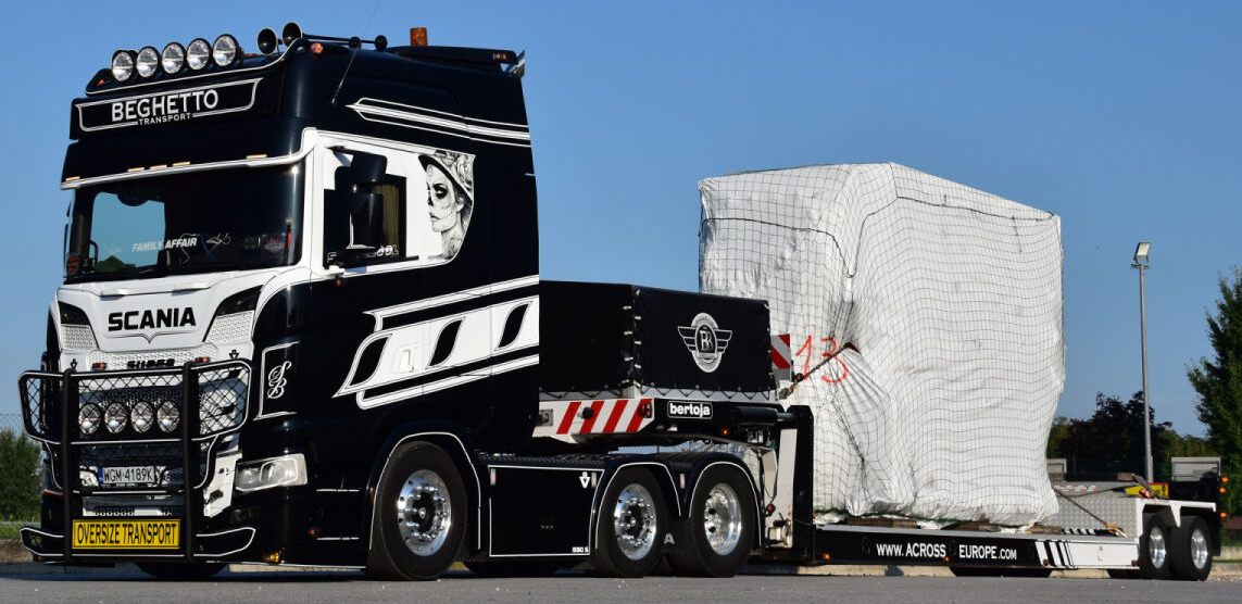 WSI01-5291-RESA SCANIA S Highline 6x2 avec remorque porte-engins 2 essieux – Image 1