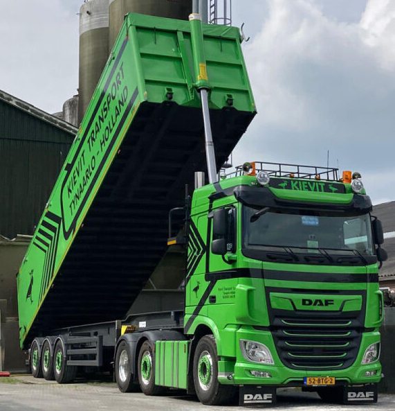 WSI01-5092-RESA DAF XF SC 6x2 avec remorque de vrac basculante 3 essieux – Image 1
