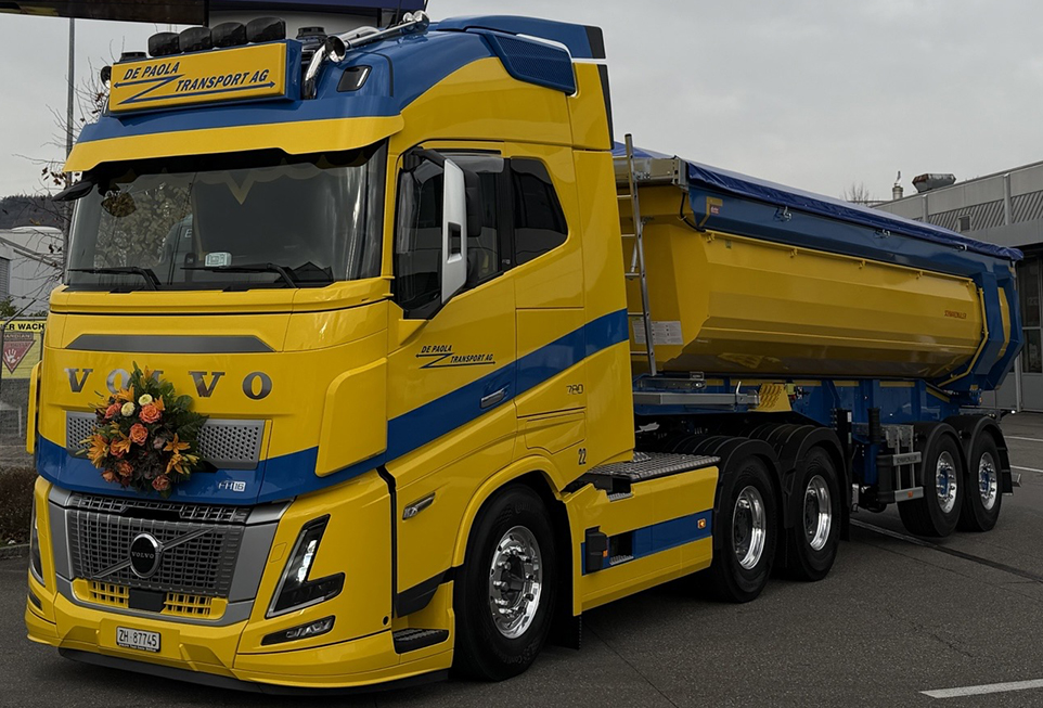 TEKN91851-RESA VOLVO FH Aero globetrotter 6x4 avec benne 2 essieux – Image 1