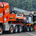 MERCEDES Arocs GigaSpace 8x6 avec remorque porte-engins 2+4 essieux