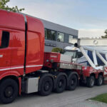 MERCEDES Atros GigaSpace 8x4 avec remorque porte-engins 2+4 essieux